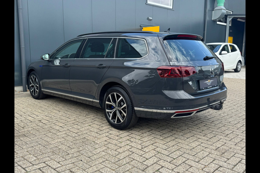 Volkswagen Passat GTE * Rondomcamera * Sideass. * Trekhaak * Xenon/led *
