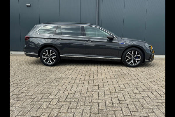 Volkswagen Passat GTE * Rondomcamera * Sideass. * Trekhaak * Xenon/led *