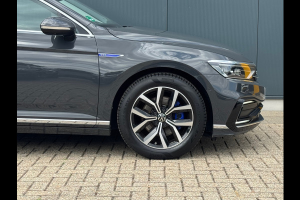 Volkswagen Passat GTE * Rondomcamera * Sideass. * Trekhaak * Xenon/led *