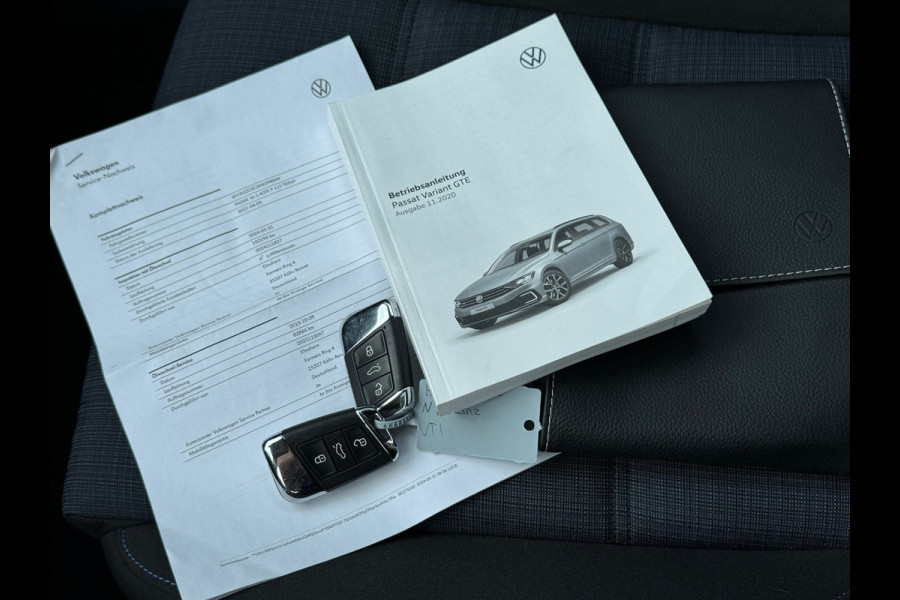 Volkswagen Passat GTE * Rondomcamera * Sideass. * Trekhaak * Xenon/led *