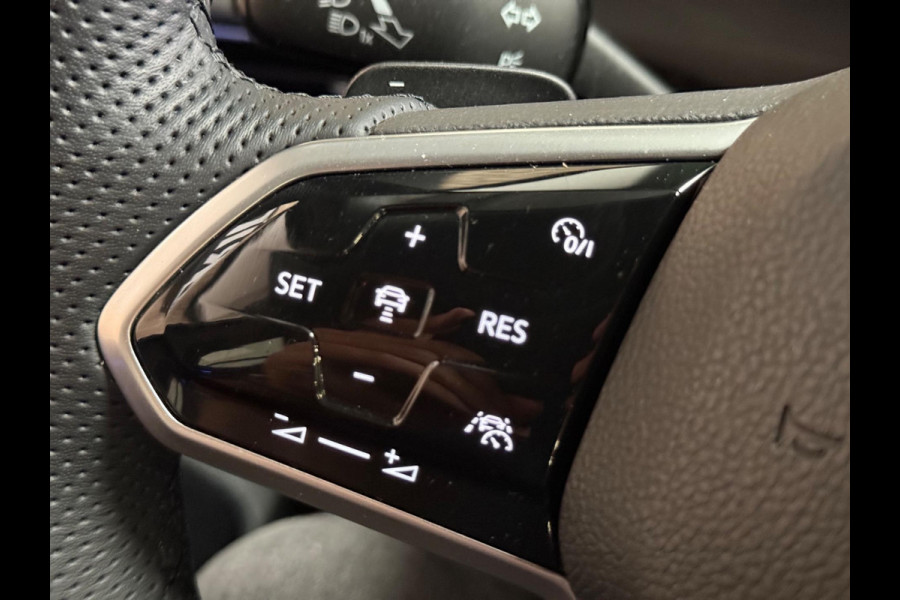Volkswagen Golf 1.4 eHybrid GTE | 245 pk| HUD |ACC | Camera | CarPlay | Sfeerverlichting
