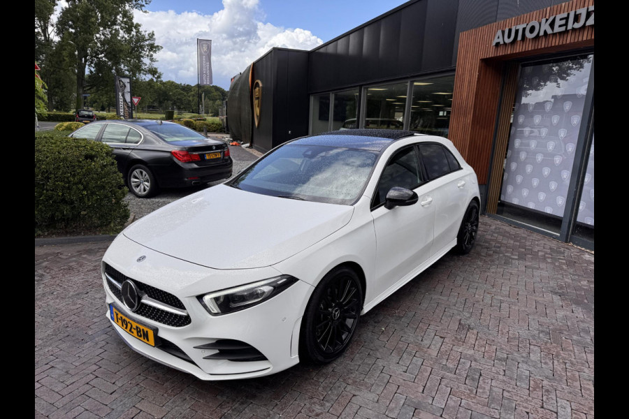 Mercedes-Benz A-Klasse 250 Premium Plus AMG Panoramadak Widescreen Adapt. Cruise Ambient