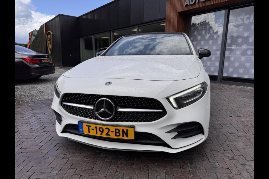 Mercedes-Benz A-Klasse 250 Premium Plus AMG Panoramadak Widescreen Adapt. Cruise Ambient