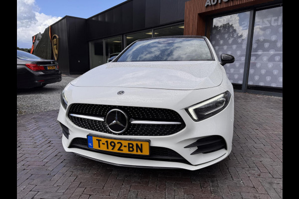 Mercedes-Benz A-Klasse 250 Premium Plus AMG Panoramadak Widescreen Adapt. Cruise Ambient