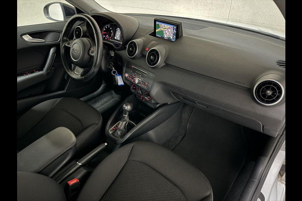 Audi A1 Sportback 1.0 TFSI S-Line Navi Cruise DSG 5drs NAP