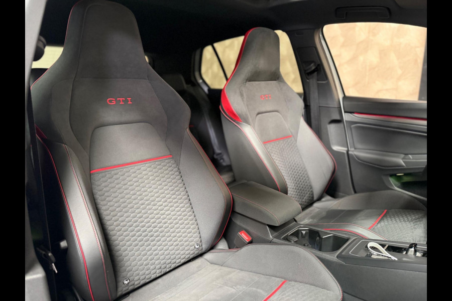 Volkswagen Golf 2.0 TSI GTI Clubsport 45 Jahre Edition | Akra | Pano | Camera | Keyless | Sfeerverlichting