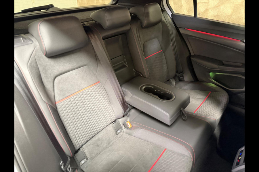 Volkswagen Golf 2.0 TSI GTI Clubsport 45 Jahre Edition | Akra | Pano | Camera | Keyless | Sfeerverlichting