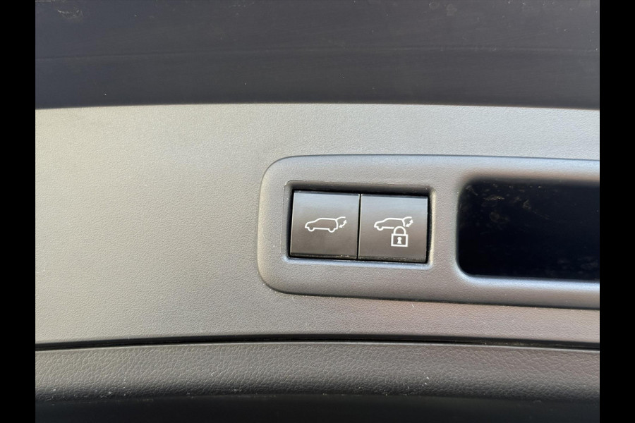 Lexus UX 250h Executive Line | Schuifdak, Head up display, Leer, Dodehoekherkenning, Stoel + Stuurverwarming, Groot scherm,Modeljaar 2023