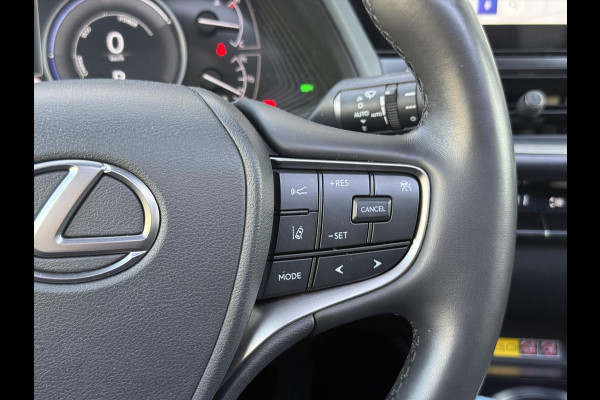 Lexus UX 250h Executive Line | Schuifdak, Head up display, Leer, Dodehoekherkenning, Stoel + Stuurverwarming, Groot scherm,Modeljaar 2023