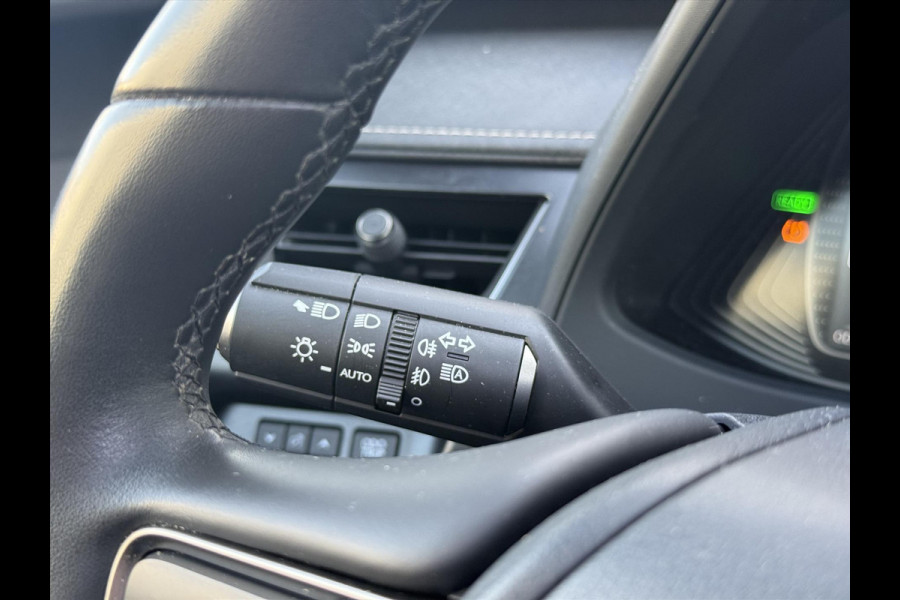 Lexus UX 250h Executive Line | Schuifdak, Head up display, Leer, Dodehoekherkenning, Stoel + Stuurverwarming, Groot scherm,Modeljaar 2023