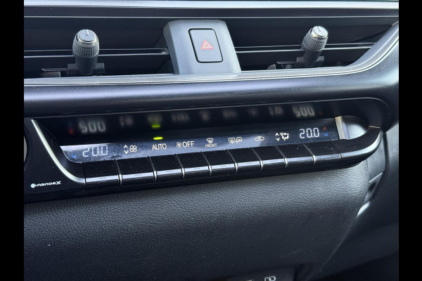Lexus UX 250h Executive Line | Schuifdak, Head up display, Leer, Dodehoekherkenning, Stoel + Stuurverwarming, Groot scherm,Modeljaar 2023