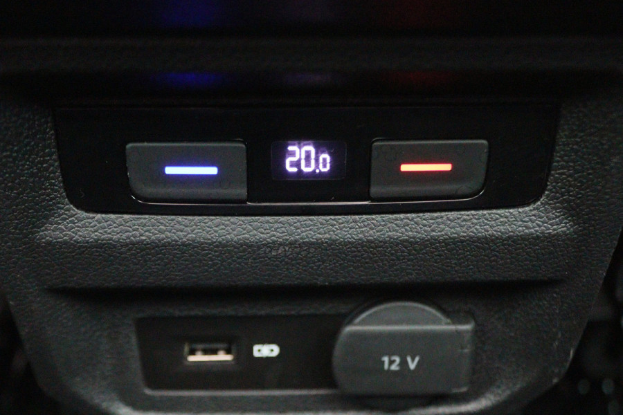 Volkswagen Tiguan 1.5 TSI DSG Highline Business R Panoramadak, Virtual Cockpit, ACC, Apple Carplay, LED, Trekhaak