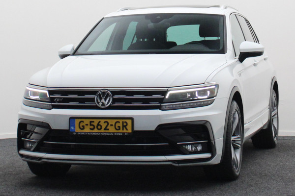 Volkswagen Tiguan 1.5 TSI DSG Highline Business R Panoramadak, Virtual Cockpit, ACC, Apple Carplay, LED, Trekhaak