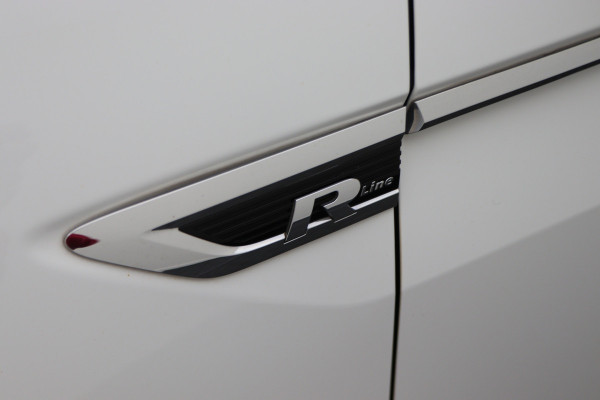 Volkswagen Tiguan 1.5 TSI DSG Highline Business R Panoramadak, Virtual Cockpit, ACC, Apple Carplay, LED, Trekhaak