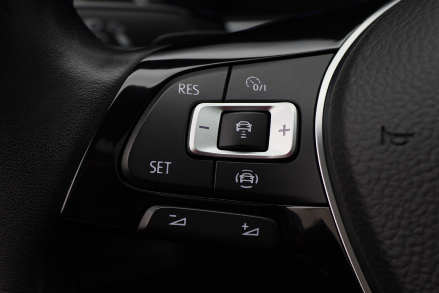 Volkswagen Tiguan 1.5 TSI DSG Highline Business R Panoramadak, Virtual Cockpit, ACC, Apple Carplay, LED, Trekhaak