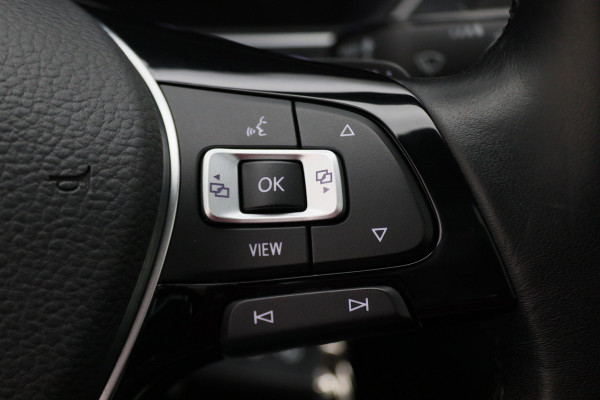 Volkswagen Tiguan 1.5 TSI DSG Highline Business R Panoramadak, Virtual Cockpit, ACC, Apple Carplay, LED, Trekhaak