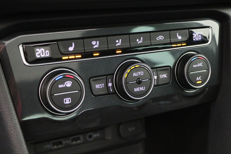 Volkswagen Tiguan 1.5 TSI DSG Highline Business R Panoramadak, Virtual Cockpit, ACC, Apple Carplay, LED, Trekhaak