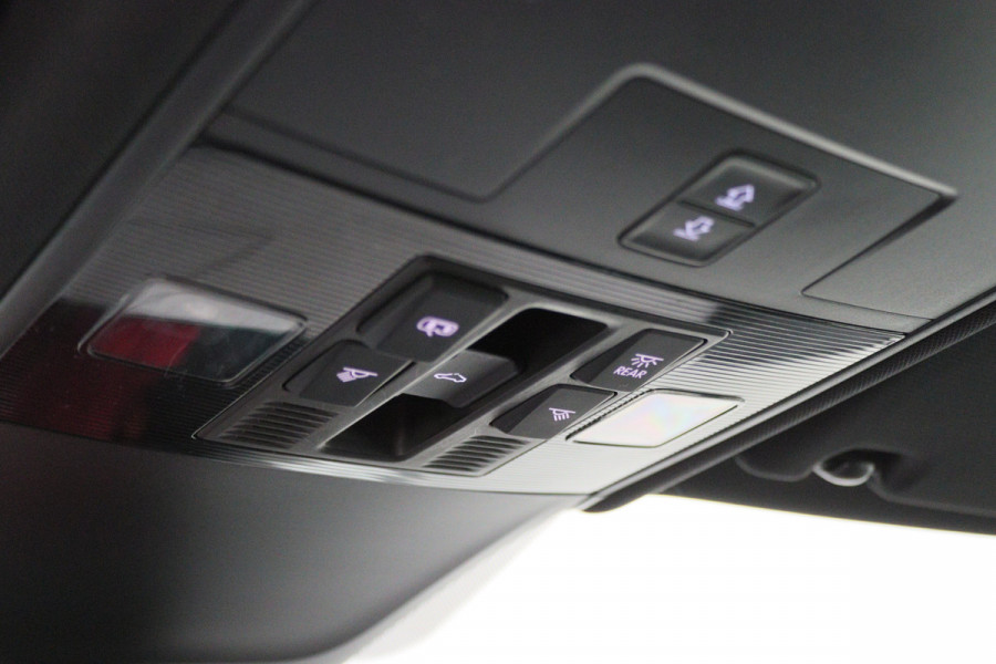 Volkswagen Tiguan 1.5 TSI DSG Highline Business R Panoramadak, Virtual Cockpit, ACC, Apple Carplay, LED, Trekhaak