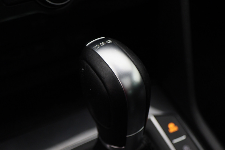 Volkswagen Tiguan 1.5 TSI DSG Highline Business R Panoramadak, Virtual Cockpit, ACC, Apple Carplay, LED, Trekhaak
