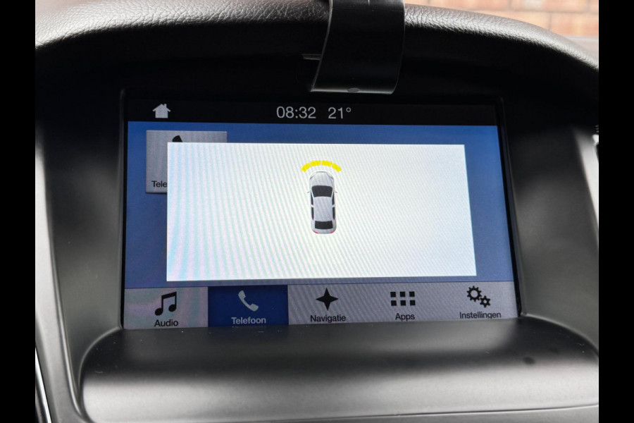 Ford FOCUS Wagon 1.0 Titanium / 125 PK / Trekhaak / Navigatie / Climate Control / Stoel + Stuurverwarming / Park Pilot