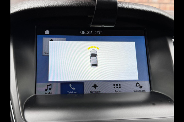 Ford FOCUS Wagon 1.0 Titanium / 125 PK / Trekhaak / Navigatie / Climate Control / Stoel + Stuurverwarming / Park Pilot