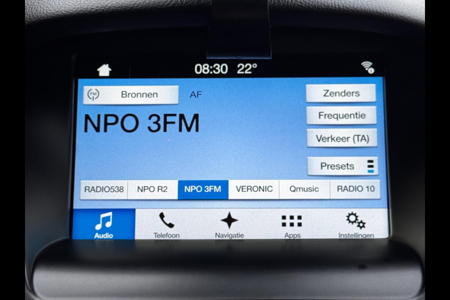 Ford FOCUS Wagon 1.0 Titanium / 125 PK / Trekhaak / Navigatie / Climate Control / Stoel + Stuurverwarming / Park Pilot