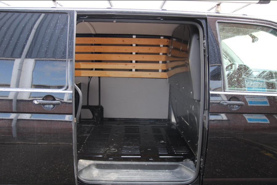 Volkswagen Transporter 2.0 TDI L2H1 Trendline / Imperiaal / App connect / Cruise / PDC