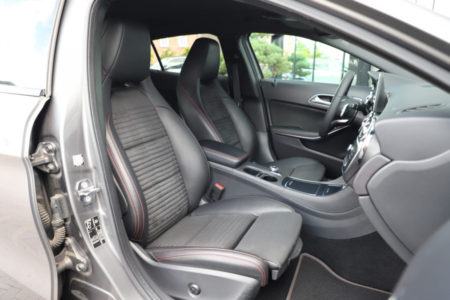 Mercedes-Benz GLA 180 AMG Aut7 | 122PK | Keyles-go | Memory | Led | Stoelverwarming | Camera | Cruise | 19'' Inch AMG | 2018.