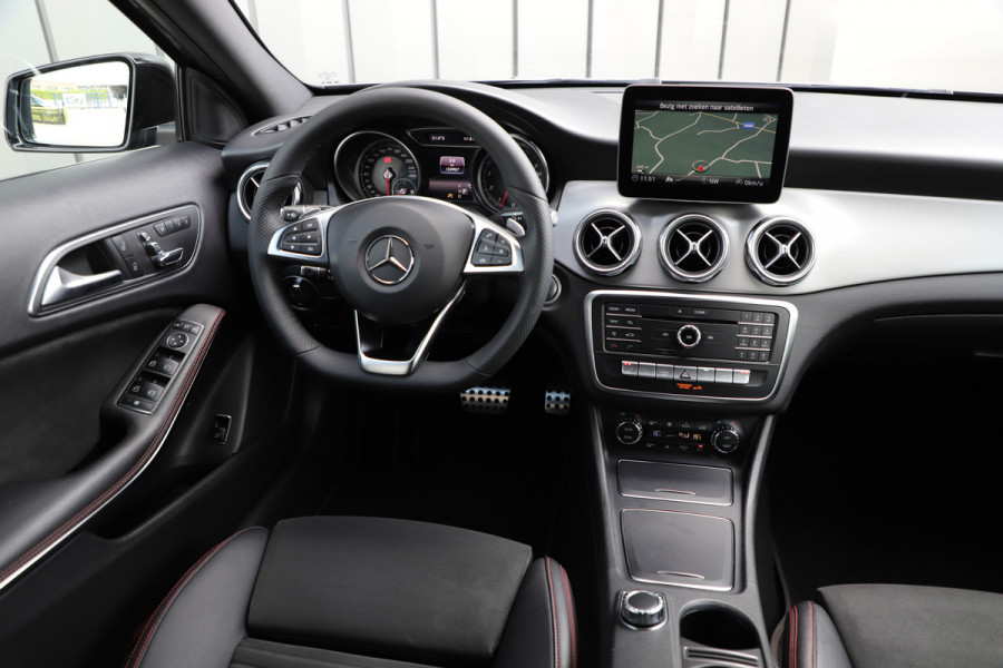 Mercedes-Benz GLA 180 AMG Aut7 | 122PK | Keyles-go | Memory | Led | Stoelverwarming | Camera | Cruise | 19'' Inch AMG | 2018.