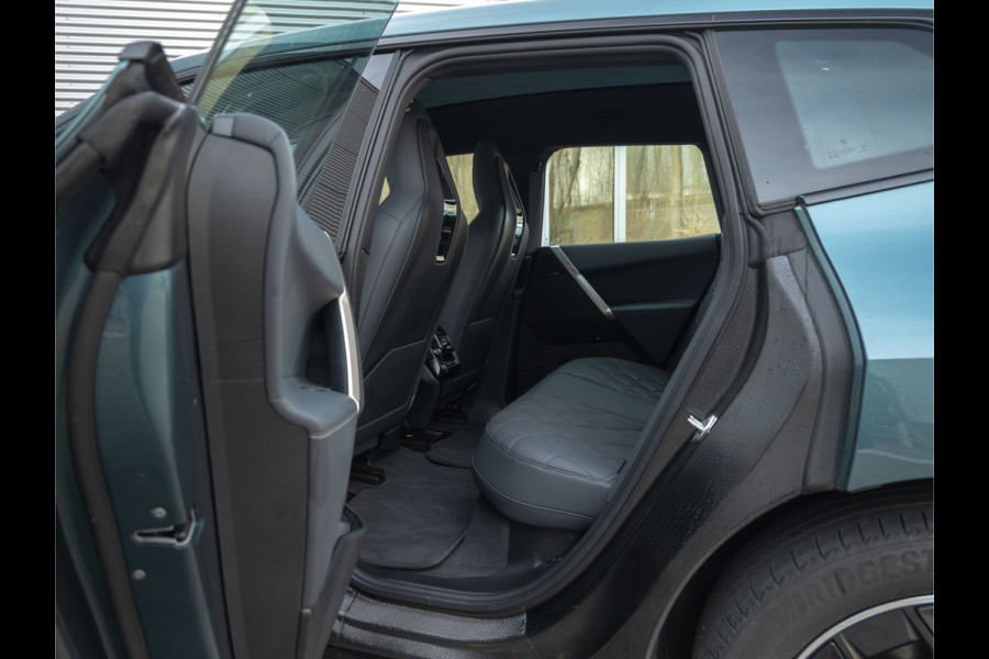 BMW iX xDrive40 - Sportpakket - Pano - Harman Kardon - Stoelventilatie - Driving Ass Prof