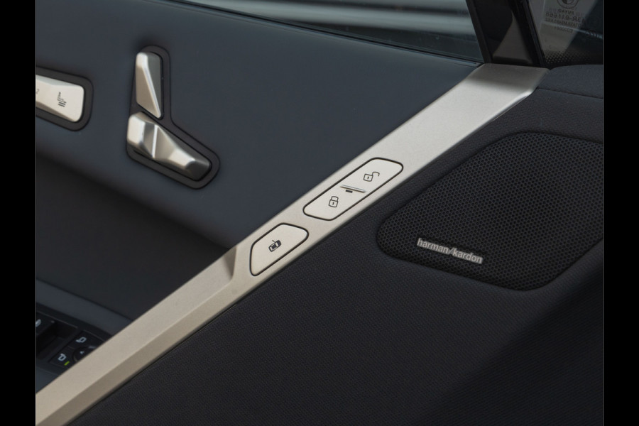 BMW iX xDrive40 - Sportpakket - Pano - Harman Kardon - Stoelventilatie - Driving Ass Prof