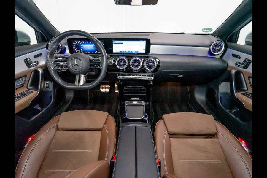 Mercedes-Benz A-Klasse A 250 e AMG Line | 360 Camera | Panu | HUD | Rij-ass.