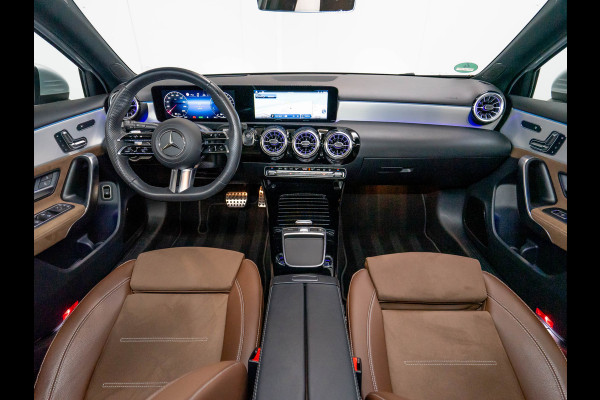 Mercedes-Benz A-Klasse A 250 e AMG Line | 360 Camera | Panu | HUD | Rij-ass.
