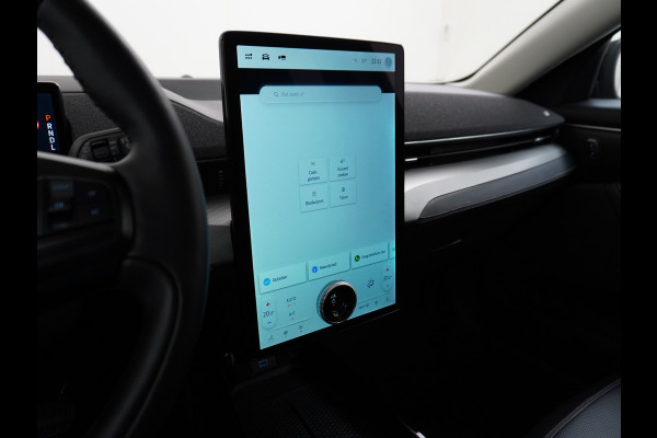 Ford Mustang Mach-E Extended RWD 98kWh Leer Pano-Dak Adaptive Cruise Lane Centring/change Assist Stop&Go Apple Carplay Android Auto 360°Camer Elektr.verst.Stoelen+geheugen+Verwarmd Dual-ECC Fully Active Park Assist Elektr.Achterklep BLISS Driver Alert Warning Keyless Batterijgarantie van maximaal 8 jaar of 160.000 Grootste-Accu en Bereik  €57.000 nieuw