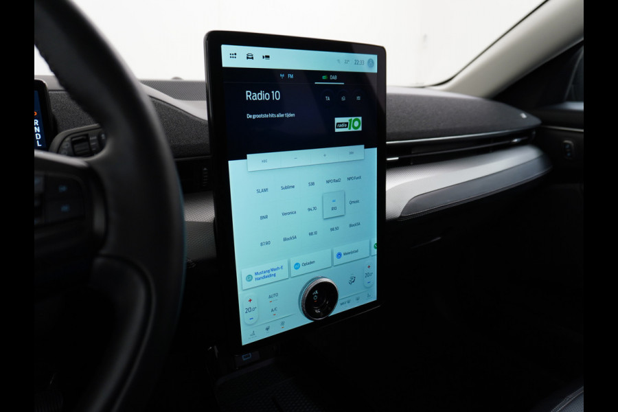 Ford Mustang Mach-E Extended RWD 98kWh Leer Pano-Dak Adaptive Cruise Lane Centring/change Assist Stop&Go Apple Carplay Android Auto 360°Camer Elektr.verst.Stoelen+geheugen+Verwarmd Dual-ECC Fully Active Park Assist Elektr.Achterklep BLISS Driver Alert Warning Keyless Batterijgarantie van maximaal 8 jaar of 160.000 Grootste-Accu en Bereik  €57.000 nieuw