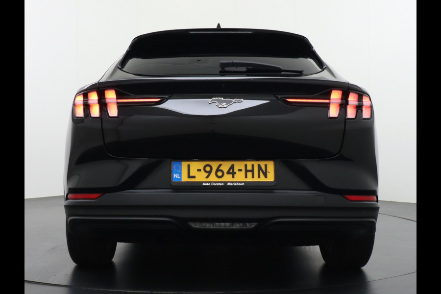 Ford Mustang Mach-E Extended RWD 98kWh Leer Pano-Dak Adaptive Cruise Lane Centring/change Assist Stop&Go Apple Carplay Android Auto 360°Camer Elektr.verst.Stoelen+geheugen+Verwarmd Dual-ECC Fully Active Park Assist Elektr.Achterklep BLISS Driver Alert Warning Keyless Batterijgarantie van maximaal 8 jaar of 160.000 Grootste-Accu en Bereik  €57.000 nieuw