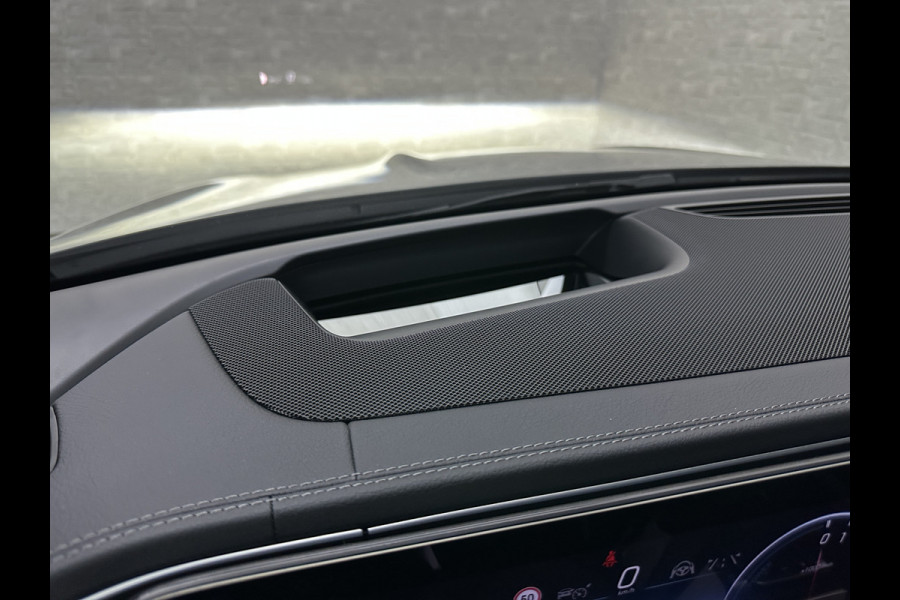 Mercedes-Benz GLE AMG 53 Hybrid 4MATIC+ | Panorama | 360 Camera | Burmester | ACC | Head-Up | Night-Pakket | Stoelventilatie | Keyless-Go | Nappa-Leder | Luchtvering | Trekhaak | 22 inch | Memory | AMG Drive Unit | Soft-Close | Stuurverwarming | Rij assistent pakket + | Bekerhouder Clima | Draadloos Laden | Carplay