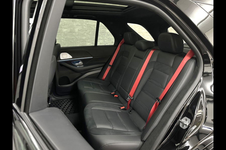 Mercedes-Benz GLE AMG 53 Hybrid 4MATIC+ | Panorama | 360 Camera | Burmester | ACC | Head-Up | Night-Pakket | Stoelventilatie | Keyless-Go | Nappa-Leder | Luchtvering | Trekhaak | 22 inch | Memory | AMG Drive Unit | Soft-Close | Stuurverwarming | Rij assistent pakket + | Bekerhouder Clima | Draadloos Laden | Carplay