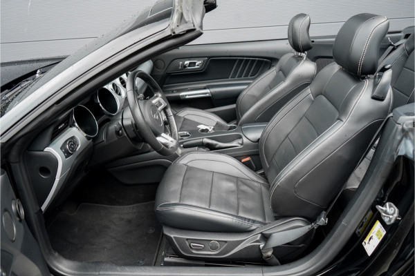 Ford Mustang Convertible 2.3 EcoBoost Leder Camera Sportuitlaat Keyless