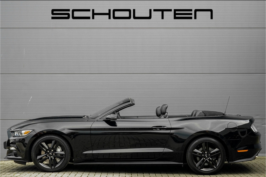 Ford Mustang Convertible 2.3 EcoBoost Leder Camera Sportuitlaat Keyless