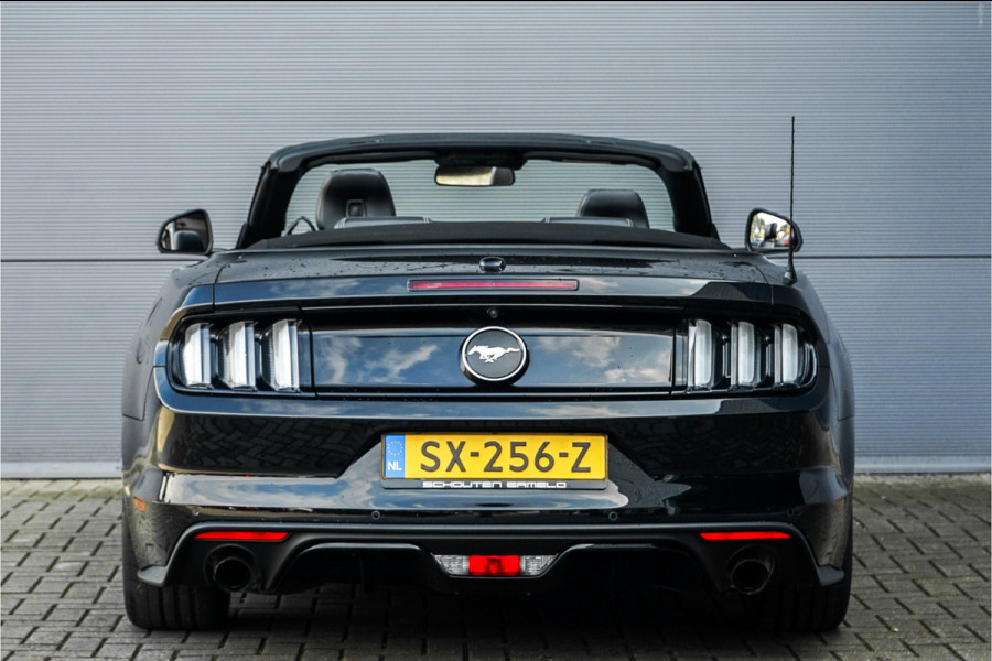 Ford Mustang Convertible 2.3 EcoBoost Leder Camera Sportuitlaat Keyless