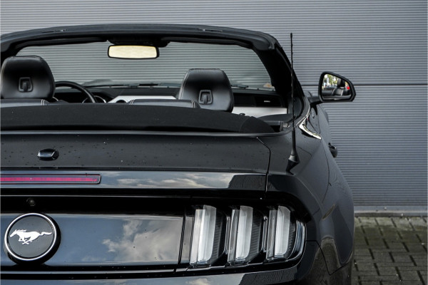 Ford Mustang Convertible 2.3 EcoBoost Leder Camera Sportuitlaat Keyless