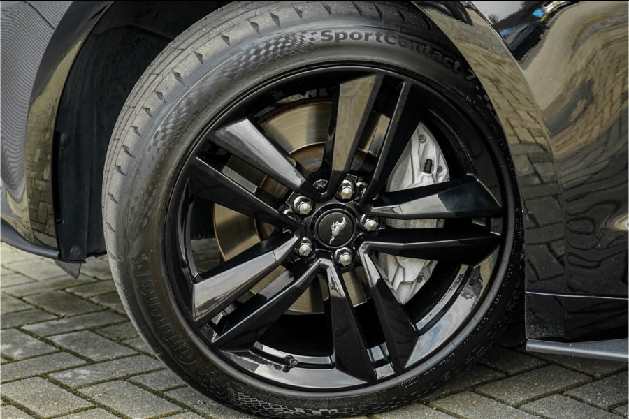 Ford Mustang Convertible 2.3 EcoBoost Leder Camera Sportuitlaat Keyless