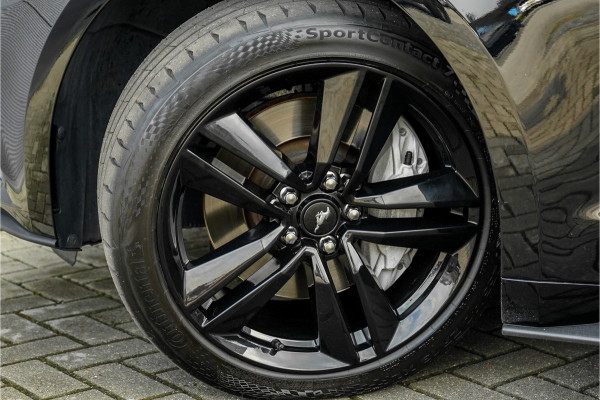 Ford Mustang Convertible 2.3 EcoBoost Leder Camera Sportuitlaat Keyless