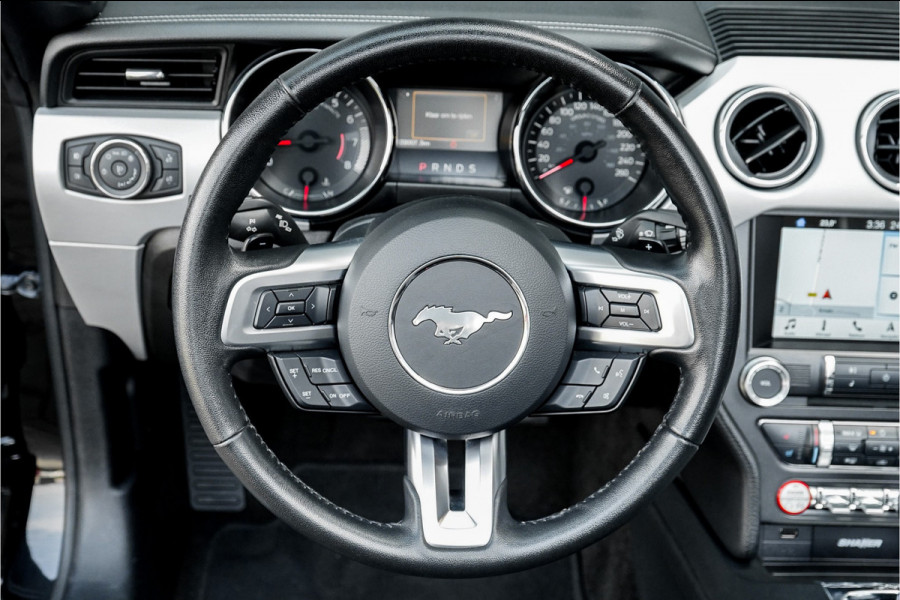 Ford Mustang Convertible 2.3 EcoBoost Leder Camera Sportuitlaat Keyless