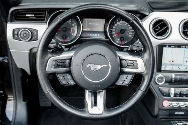 Ford Mustang Convertible 2.3 EcoBoost Leder Camera Sportuitlaat Keyless