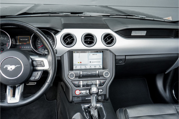Ford Mustang Convertible 2.3 EcoBoost Leder Camera Sportuitlaat Keyless