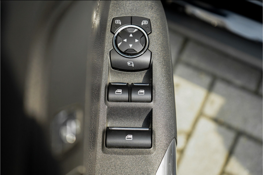Ford Mustang Convertible 2.3 EcoBoost Leder Camera Sportuitlaat Keyless