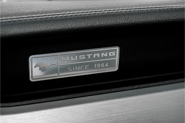 Ford Mustang Convertible 2.3 EcoBoost Leder Camera Sportuitlaat Keyless