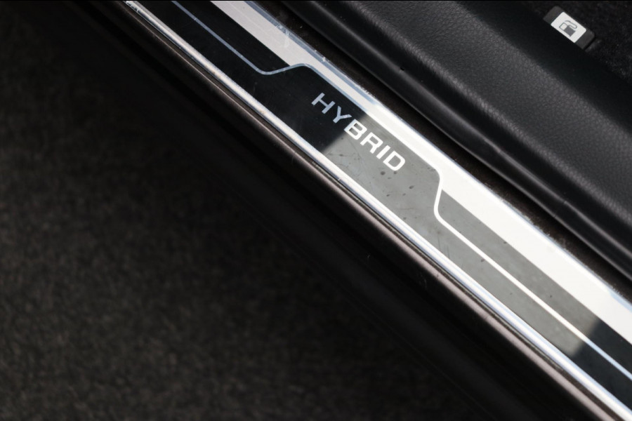 Toyota RAV4 2.5 Hybrid Dynamic Sport Trekhaak Camera Stoelverwarming